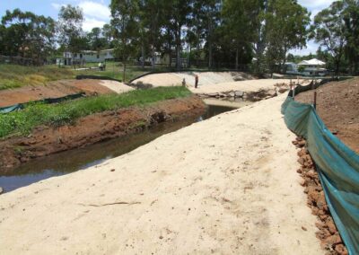 Barr St Park December 2007 Laying jute matting