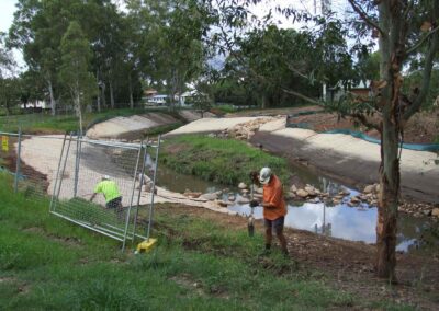 Barr St Park December 2007 Securing the jute matting