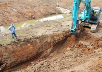 Barr St Park August 2007 Digging to create an island
