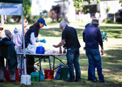 Balis Park 2022 Family Fun Day Community Planting
